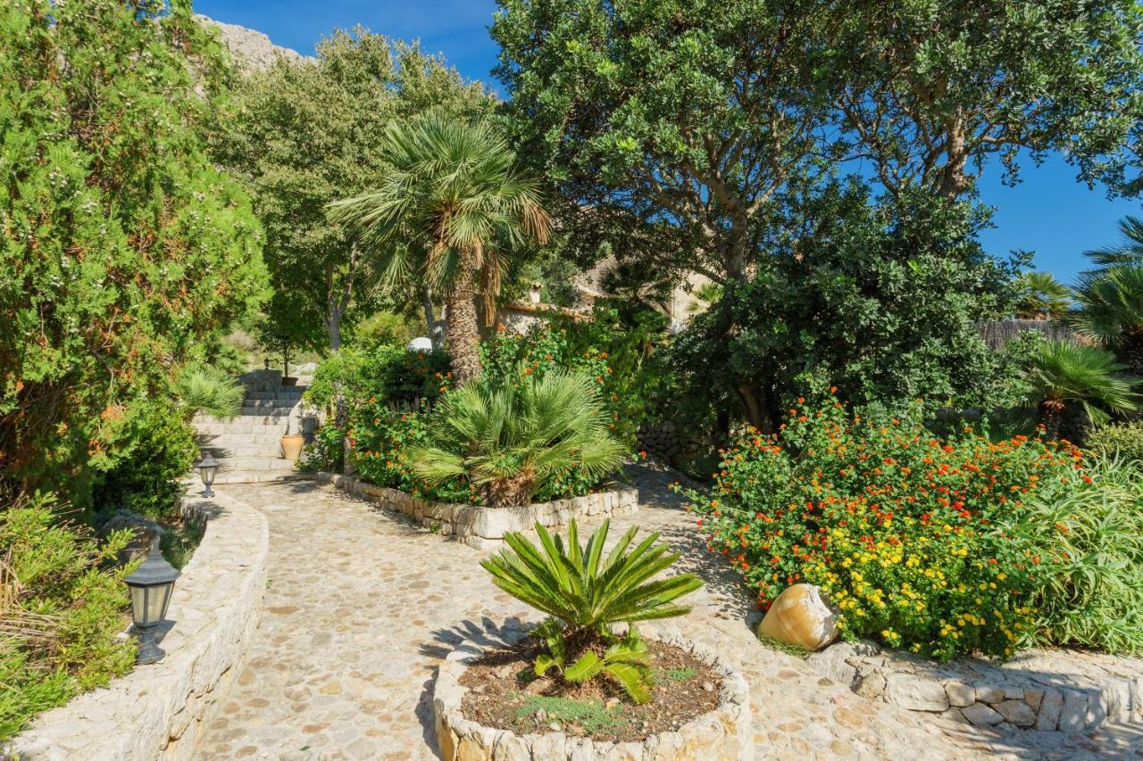Villa Piedra Port de Pollenca Ruang foto
